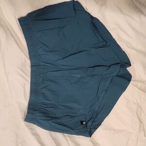 Oiselle flyaway shorts 8